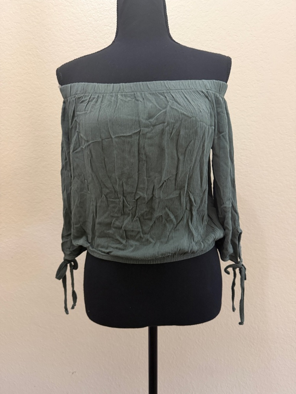 Polly & Esther Olive Off-Shoulder Tie-Sleeve Blouse